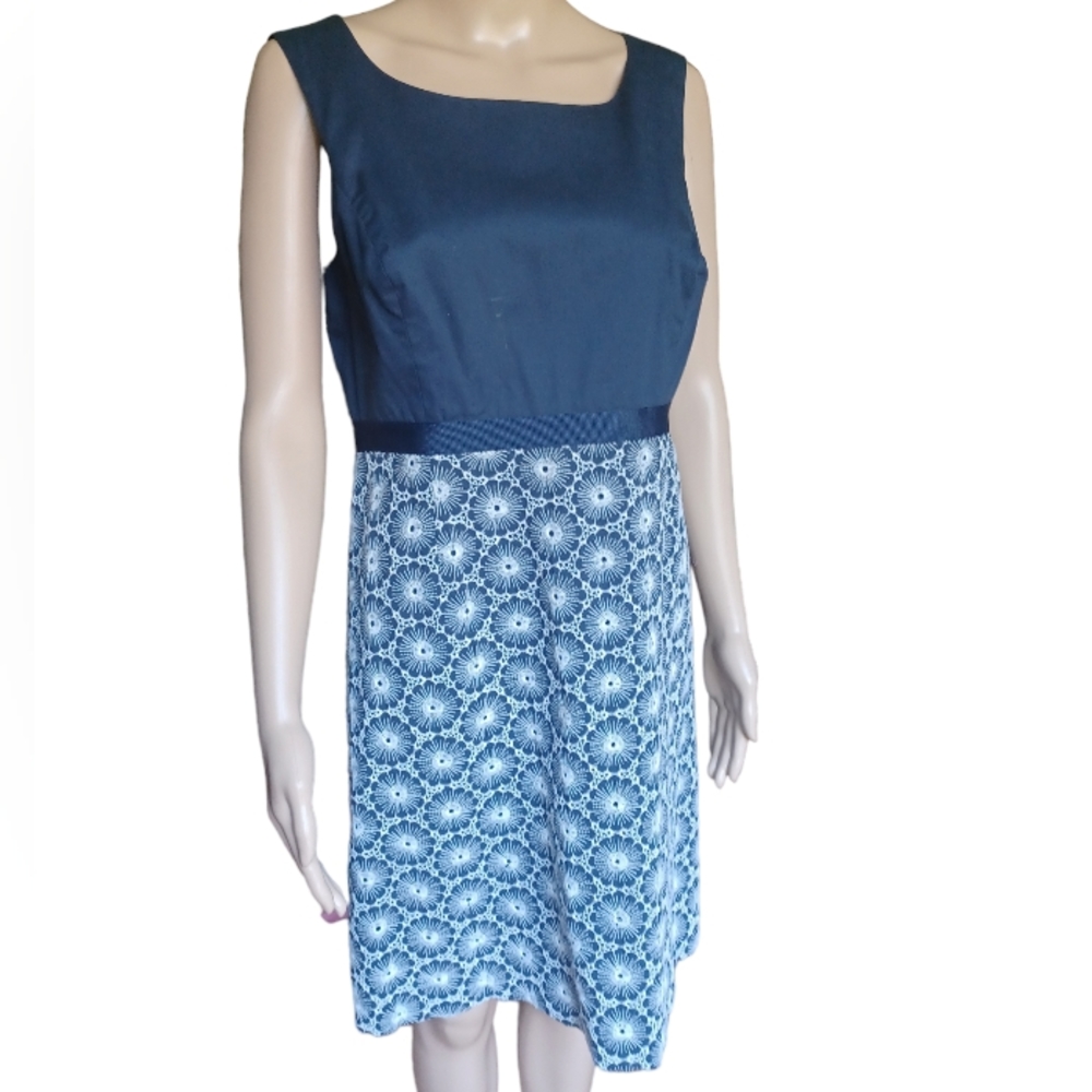 Vineyard Vines Womens Sleeveless Navy Dress Knee Length Embroidered Size 10 - Picture 6 of 11